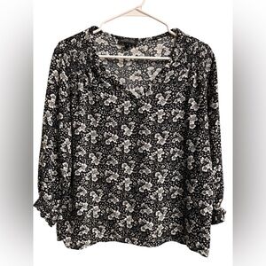 Rachel Zoe Black White Floral Blouse Large V-Neck Long Sleeve